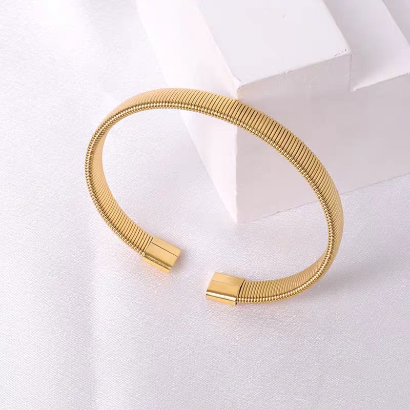 Jewellery  wire winding